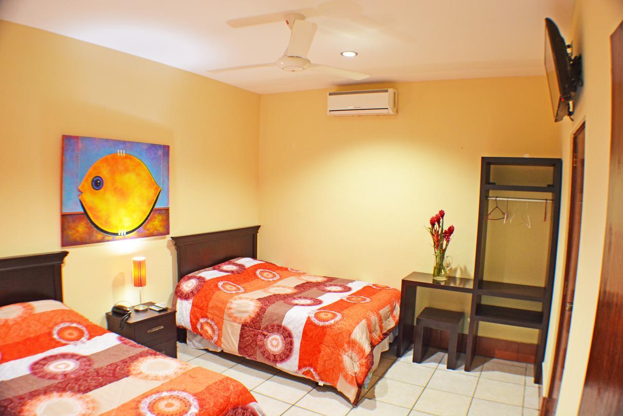 Hotel Plaza Cosiguina Chinandega Bagian luar foto