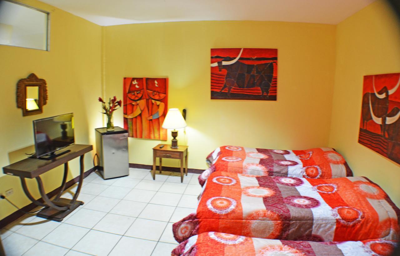 Hotel Plaza Cosiguina Chinandega Bagian luar foto